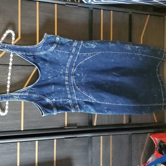 7 for all mankind  L - Picture 1 of 4